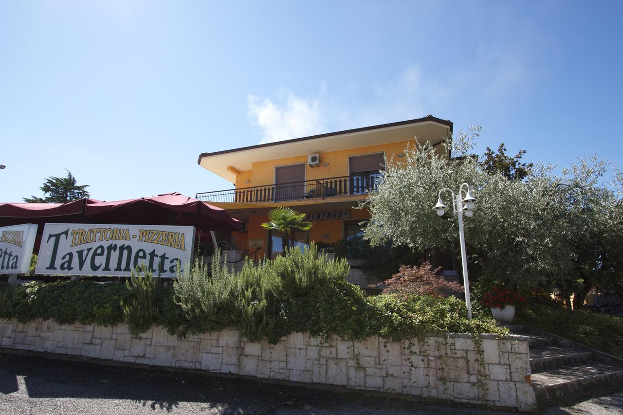 Albergo Tavernetta カステルヌオーヴォ・デル・ガルダ エクステリア 写真